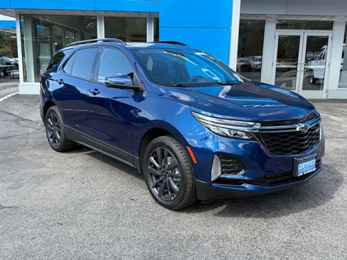 Used 2023 Chevrolet Equinox RS w/ RS Leather Package image 3