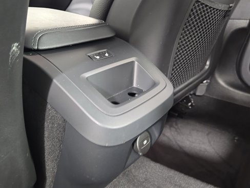 Certified 2025 Volvo S60 B5 Plus image 17