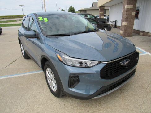 Used 2023 Ford Escape Active w/ Tech Pack #2 image 3
