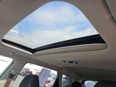 Used 2025 Kia Seltos SX w/ SX Sunroof Package image 10