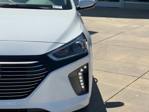 Used 2019 Hyundai Ioniq Limited image 5