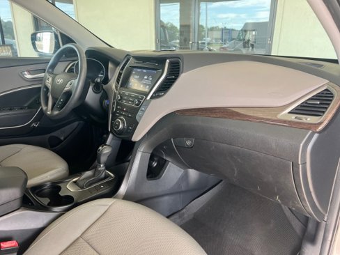 Used 2017 Hyundai Santa Fe Sport w/ 2.4L Value Package 06 image 21