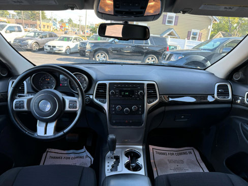 Used 2012 Jeep Grand Cherokee Laredo w/ Laredo E Group image 14