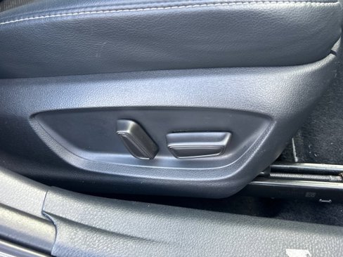 Used 2020 Toyota Camry XSE image 45