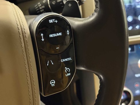 Used 2019 Land Rover Range Rover HSE image 26