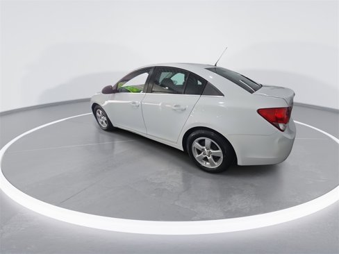 Used 2016 Chevrolet Cruze LT image 6