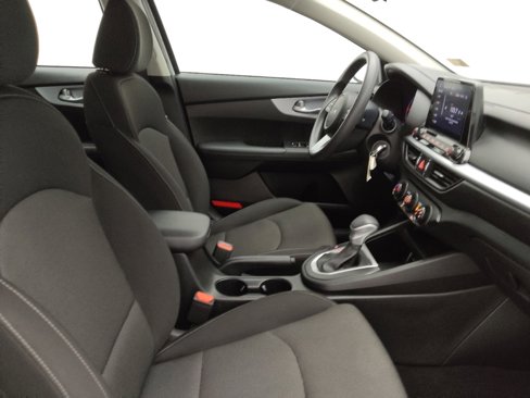 Used 2023 Kia Forte LXS image 21