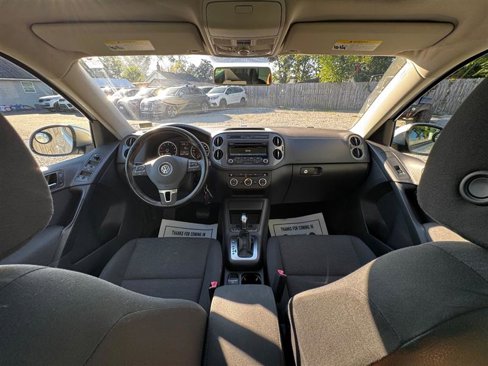 Used 2013 Volkswagen Tiguan S image 36