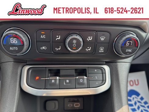 Used 2023 GMC Acadia SLT image 24