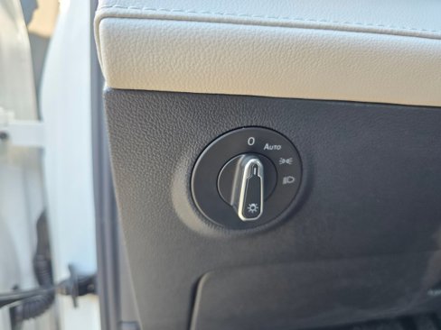 New 2025 Volkswagen Taos S image 26