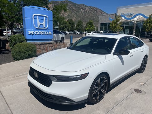 Used 2023 Honda Accord Sport image 1