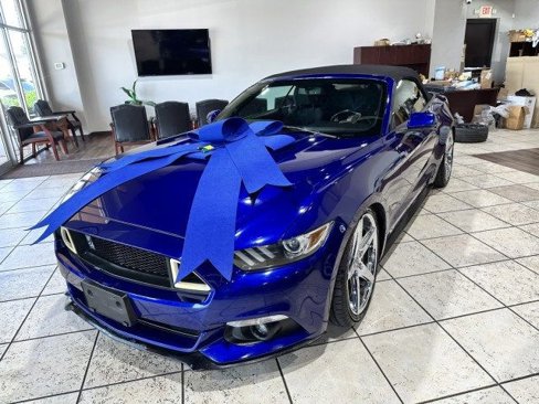 Used 2016 Ford Mustang Convertible w/ Equipment Group 051A image 3