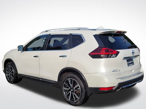 Used 2019 Nissan Rogue SL w/ Premium Package image 3