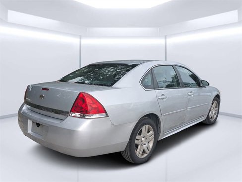 Used 2010 Chevrolet Impala LT image 3