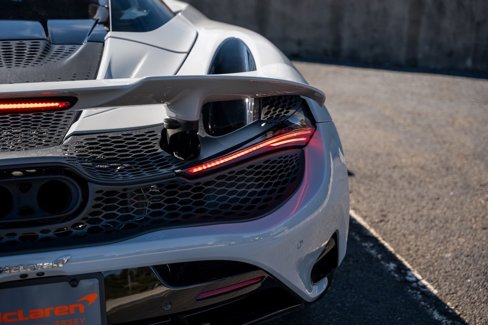 Used 2024 McLaren 750S Spider image 14