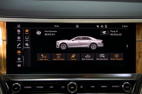 Used 2021 Bentley Flying Spur W12 image 30