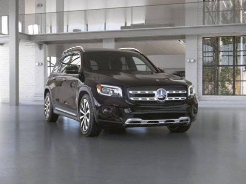 Certified 2022 Mercedes-Benz GLB 250 w/ Premium Package Lite image 10