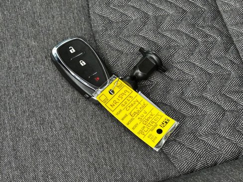 Used 2023 Chevrolet Equinox LT image 47