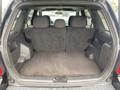 Used 2012 Ford Escape XLT image 5