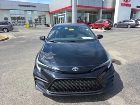 Certified 2024 Toyota Corolla SE image 2