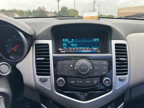 Used 2014 Chevrolet Cruze LS image 10