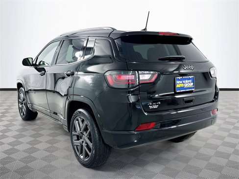 Certified 2024 Jeep Compass Limited w/ High Altitude Package image 5