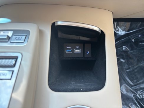 Used 2025 Genesis GV70 2.5T Select w/ Select Package image 30
