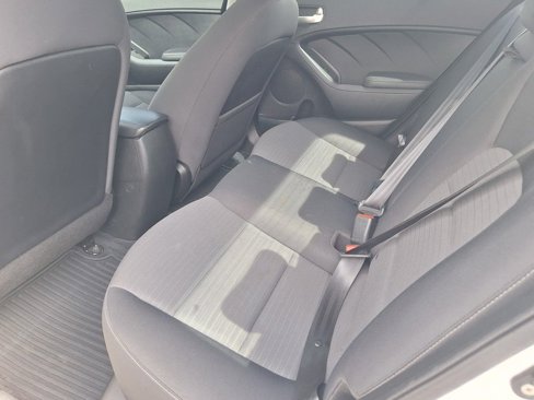 Used 2018 Kia Forte LX w/ LX Popular Package image 11