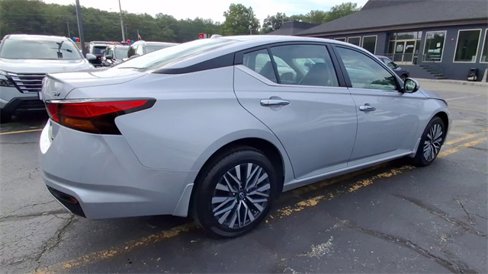 Certified 2023 Nissan Altima 2.5 SV image 8
