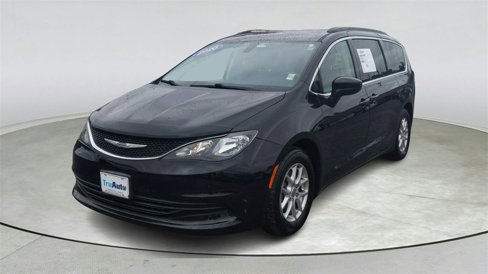 Used 2020 Chrysler Voyager Lxi image 3
