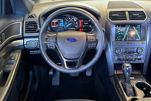 Used 2019 Ford Explorer XLT w/ Equipment Group 202A image 14
