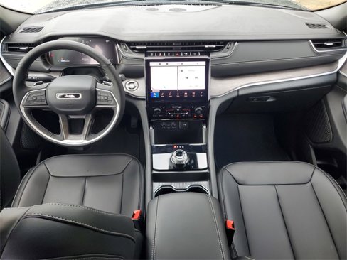 New 2025 Jeep Grand Cherokee Limited image 13