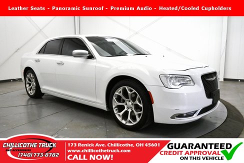 Used 2016 Chrysler 300 C Platinum image 1