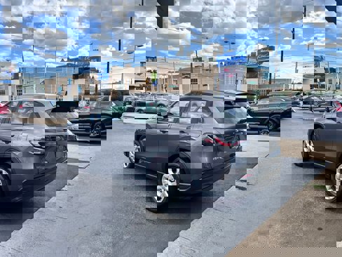 Certified 2023 Honda HR-V LX image 3