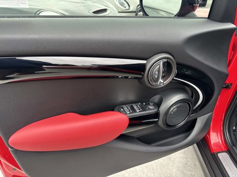 Used 2019 MINI Cooper S image 15