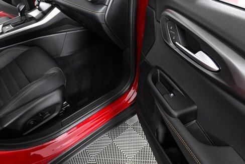 New 2025 Alfa Romeo Tonale w/ Premium Package image 24