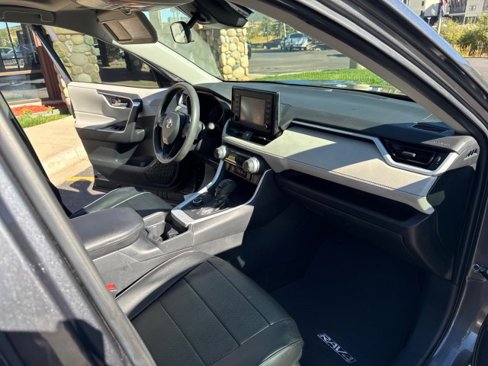 Used 2019 Toyota RAV4 XLE image 45