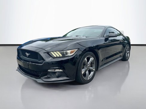 Used 2015 Ford Mustang Coupe image 4