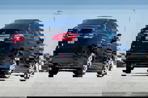 Used 2019 Nissan Sentra S image 2