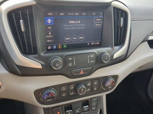 Used 2020 GMC Terrain SLT w/ Preferred Package image 19