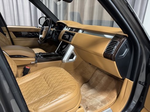 Used 2020 Land Rover Range Rover SV Autobiography Dynamic image 8
