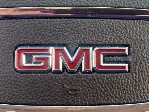 Used 2017 GMC Canyon SLT w/ Trailering Package image 25