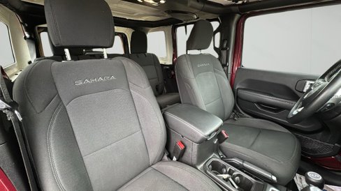 Used 2021 Jeep Wrangler Unlimited Sahara image 25