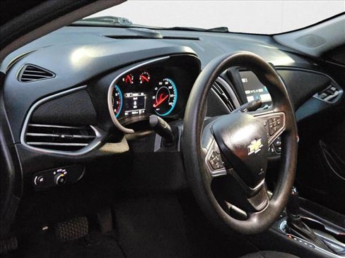 Used 2018 Chevrolet Malibu LS image 8