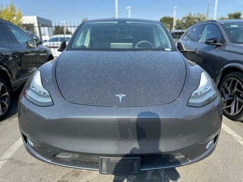 Used 2020 Tesla Model Y Long Range image 2
