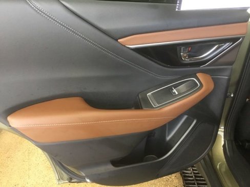 Used 2022 Subaru Outback Touring XT image 8