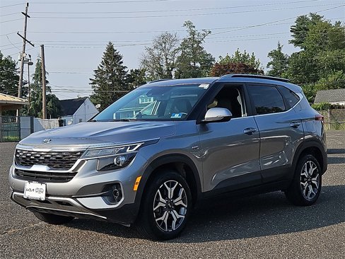 Certified 2021 Kia Seltos EX image 3