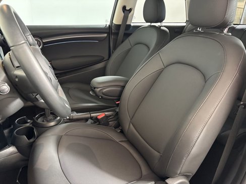 Certified 2024 MINI Cooper 2-Door Hardtop image 23