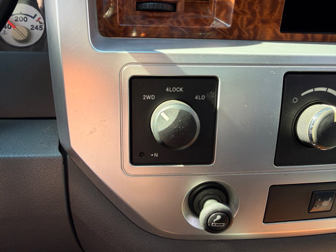 Used 2006 Dodge Ram 2500 Truck Laramie image 16