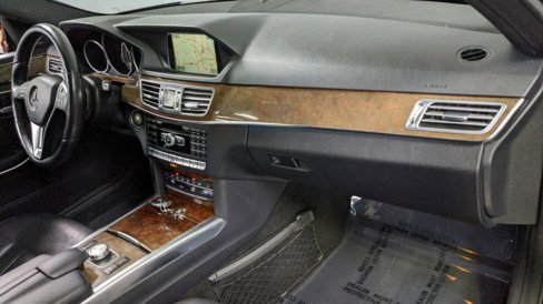Used 2014 Mercedes-Benz E 550 4MATIC Sedan image 25